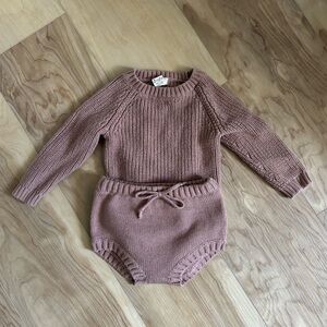 ‼️ SOLD ‼️ 100% organic cotton knitted sweater set